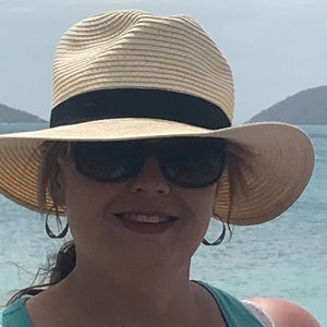 Meet your Posher, Coralee